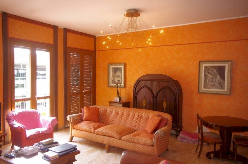 Salone - Appartamento piazzale Europa, 2, Gallarate - foto 1