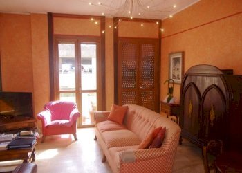 Salone - Appartamento piazzale Europa, 2, Gallarate - foto 2