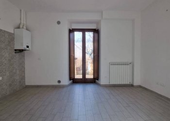 Stanza non arredata - Casa indipendente via Colle Saraceno, 24, Villa Sant'Angelo - foto 5