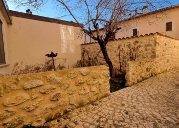 Facciata - Casa indipendente via Colle Saraceno, 24, Villa Sant'Angelo - foto 10