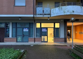 WhatsApp Image 2024-10-02 at 17.38.55.jpeg - Locale Commerciale Aulla - foto 1