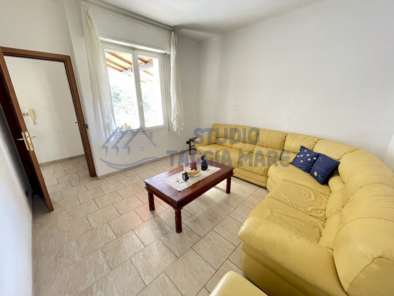 IMG_1693.JPG - Porzione di casa Sanremo - foto 2