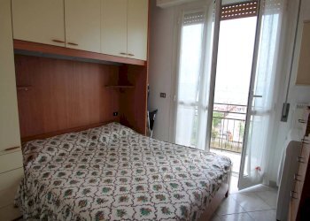 camera - Bilocale Corso Europa 20., Borghetto Santo Spirito - foto 11