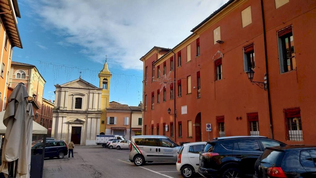 Zona - Negozio piazza Camillo Benso di Cavour, San Giovanni in Persiceto - foto 2