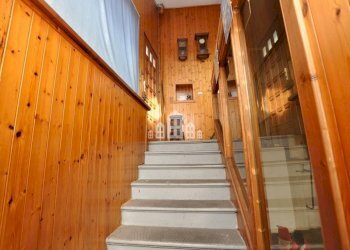 Vano scala - Magazzino via Milite Ignoto, 3, Cuorgnè - foto 11