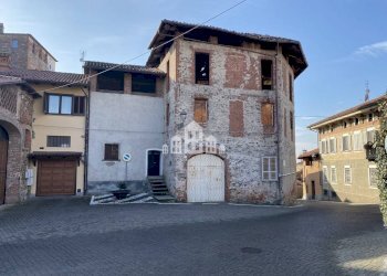 Facciata - Casa indipendente via Roma, 11, Bairo - foto 3