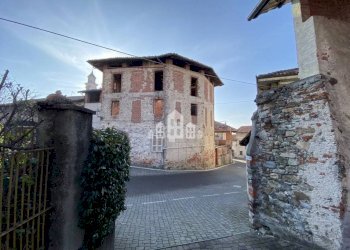 Facciata - Casa indipendente via Roma, 11, Bairo - foto 6