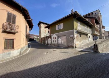 Facciata - Casa indipendente via Roma, 11, Bairo - foto 9