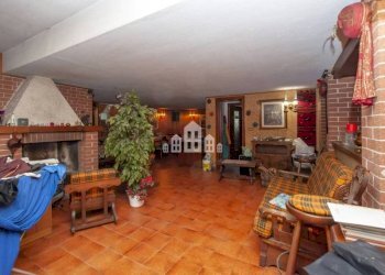 Facciata - Villa via Delle Nocette, 33, Busano - foto 31