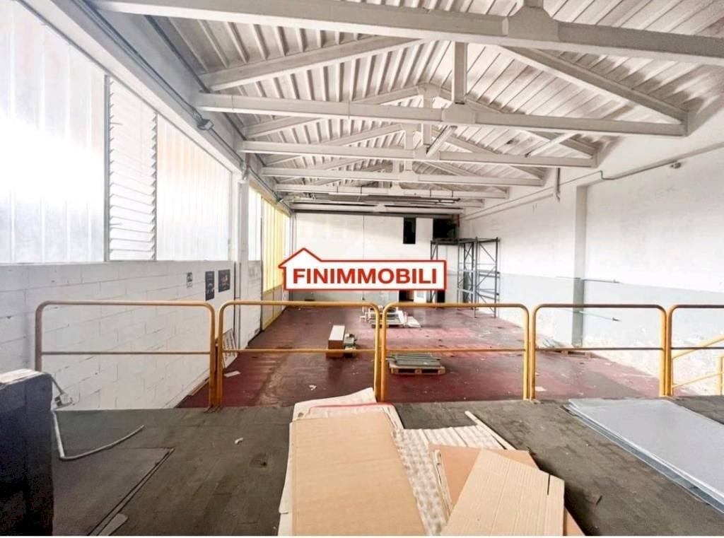 Interno non residenziale - Capannone via Piave, Monza - foto 2