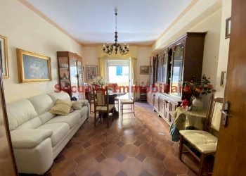 Salone - Quadrilocale via Emilio Ravasio, Sciacca - foto 5