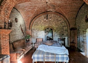 11.jpg - Portion of a house Frazione Niccone, Umbertide - photo 11