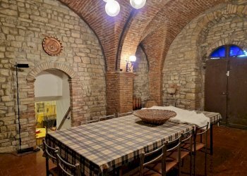 14.jpg - Portion of a house Frazione Niccone, Umbertide - photo 14