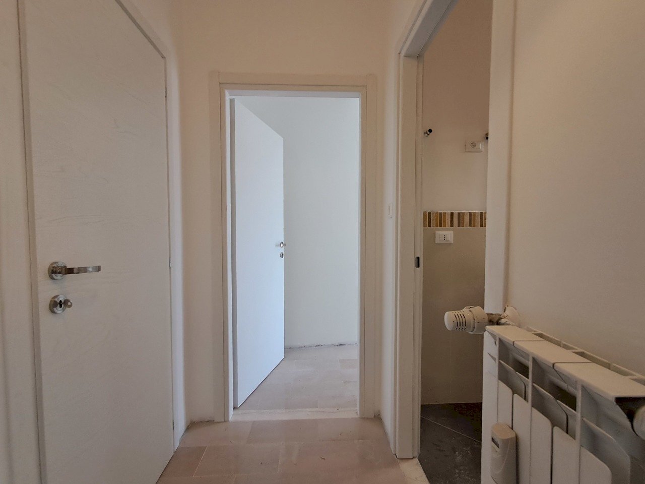 ingresso - Two-room apartment Corso IV Novembre 15, Borghetto Santo Spirito - photo 2