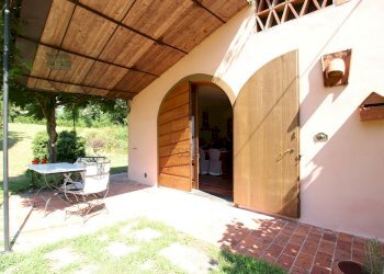 vendesi rustico con piscina e parco IMG_3871.JPG - Casale Via della Chiesa di Gragnano, Lucca - foto 9