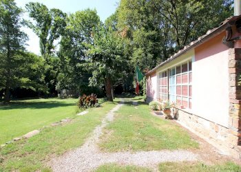 vendesi rustico con piscina e parco IMG_3904.JPG - Casale Via della Chiesa di Gragnano, Lucca - foto 20