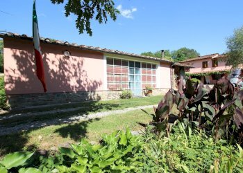 vendesi rustico con piscina e parco IMG_3935.JPG - Casale Via della Chiesa di Gragnano, Lucca - foto 22