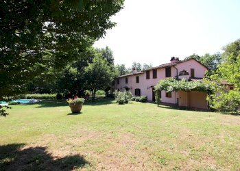 vendesi rustico con piscina e parco IMG_3989.JPG - Casale Via della Chiesa di Gragnano, Lucca - foto 26