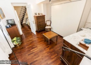 Interno appartamento - Appartamento piazzetta Jacopo da Varagine, 5, Genova (zona Centro Storico) - foto 11