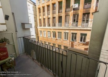 Balcone - Trilocale piazzetta Jacopo da Varagine, 5, Genova (zona Centro Storico) - foto 17