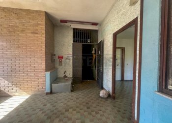 INGRESSO - Locale Commerciale Viale dei Coralli 25, Latisana - foto 6