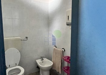 Bagno - Commercial Premises Via Francesco Pera 88, Livorno - photo 16