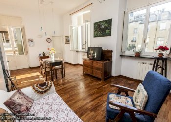 soggiorno b.jpg - Appartamento Piazzetta Jacopo da Varagine 5, Genova - foto 2
