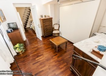 salotto.jpg - Appartamento Piazzetta Jacopo da Varagine 5, Genova - foto 6