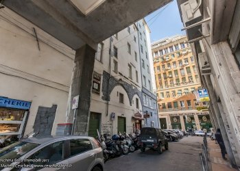 palazzo .jpg - Appartamento Piazzetta Jacopo da Varagine 5, Genova - foto 25