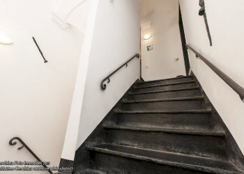 scale c.jpg - Appartamento Piazzetta Jacopo da Varagine 5, Genova - foto 29