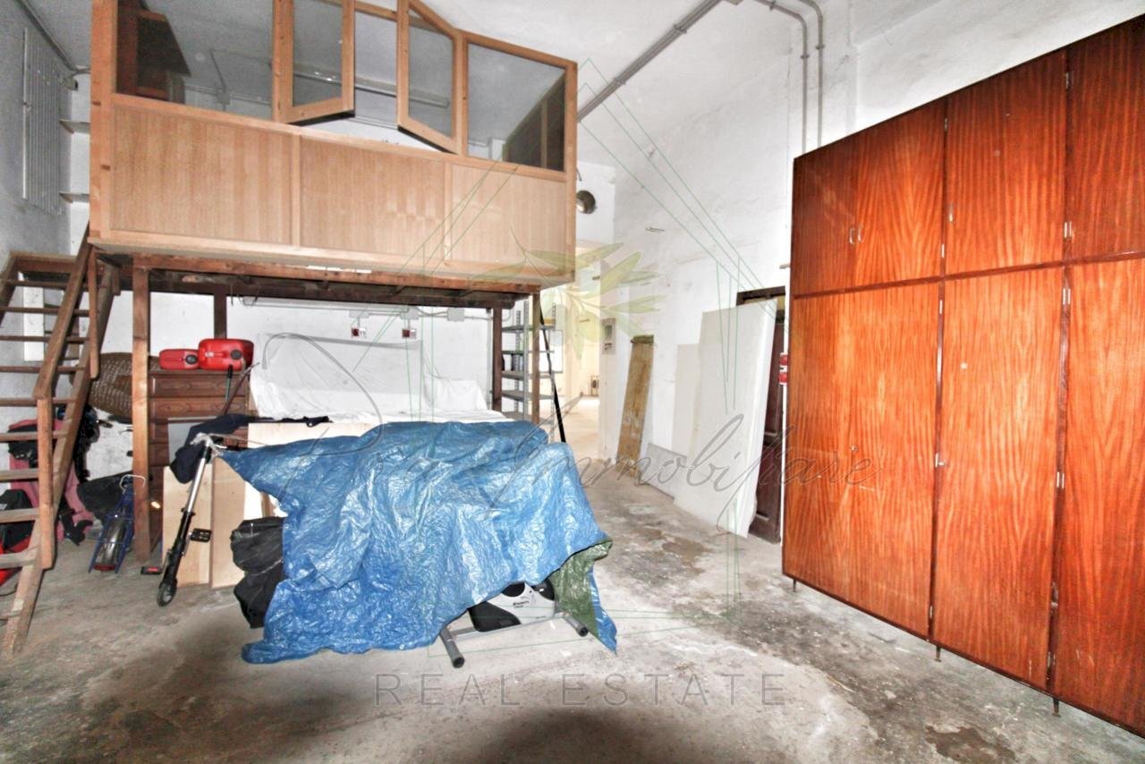 IMG_4320 (Copy).jpg - Locale Commerciale Via Santa Maria del Campo 134D, Rapallo - foto 2