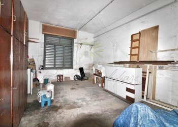 IMG_4319 (Copy).jpg - Locale Commerciale Via Santa Maria del Campo 134D, Rapallo - foto 1