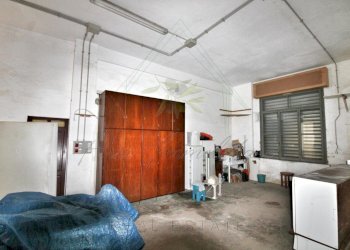 IMG_4323 (Copy).jpg - Locale Commerciale Via Santa Maria del Campo 134D, Rapallo - foto 3