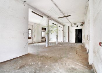 IMG_4335 (Copy).jpg - Locale Commerciale Via Santa Maria del Campo 134, Rapallo - foto 5