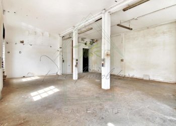 IMG_4334 (Copy).jpg - Locale Commerciale Via Santa Maria del Campo 134, Rapallo - foto 6