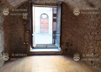 Locale Commerciale Via Roma, snc., Palombara Sabina - foto 6