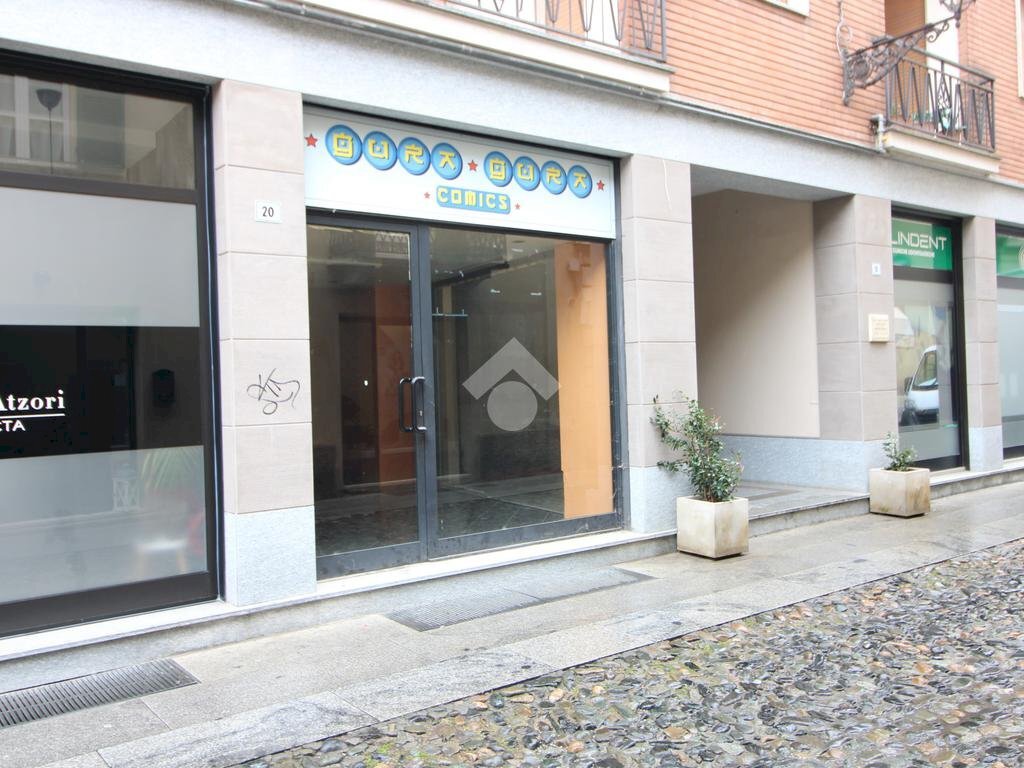 Negozio Locale Commerciale Via Cardinal Raimondi, Acqui Terme - foto 1
