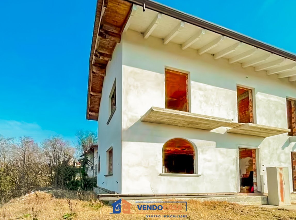 Casa indipendente Trinità - foto 1