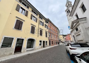 ESTERNI - Locale Commerciale Via Guglielmo Marconi 11, Gorizia - foto 2