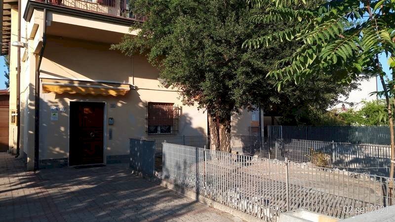 Facciata - Capannone via Enrico Fermi, San Felice sul Panaro - foto 1