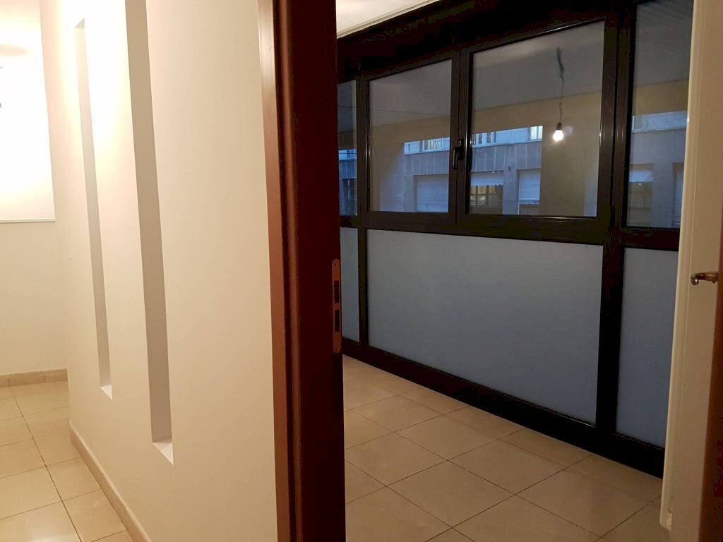 attesa - Ufficio via Augusto Majani, Bologna (zona Centro Storico) - foto 2