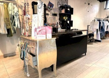 Interno non residenziale - Negozio via Chambery, 51, Aosta - foto 5