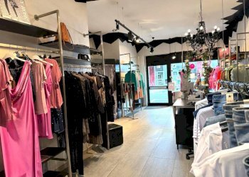 Interno non residenziale - Negozio via Chambery, 51, Aosta - foto 9