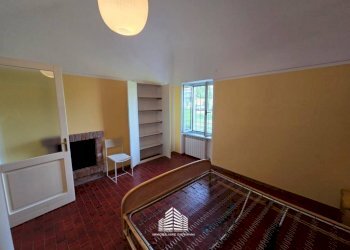 Camera da letto - Two-room apartment via Cuneo, 36, Bra - photo 11