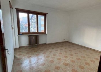 Salone - Quadrilocale via S. Toja, 20, Luserna San Giovanni - foto 3