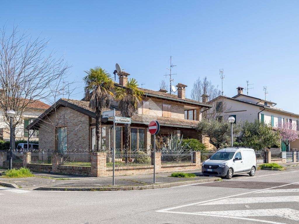 Villa Via C. Flammarion, Ravenna - foto 1
