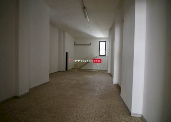 Negozio Via Cisternino, Locorotondo - foto 4