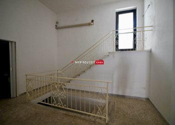 Negozio Via Cisternino, Locorotondo - foto 6