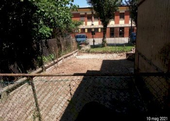 Giardino - Quadrilocale via Lavacchi, San Felice sul Panaro - foto 3