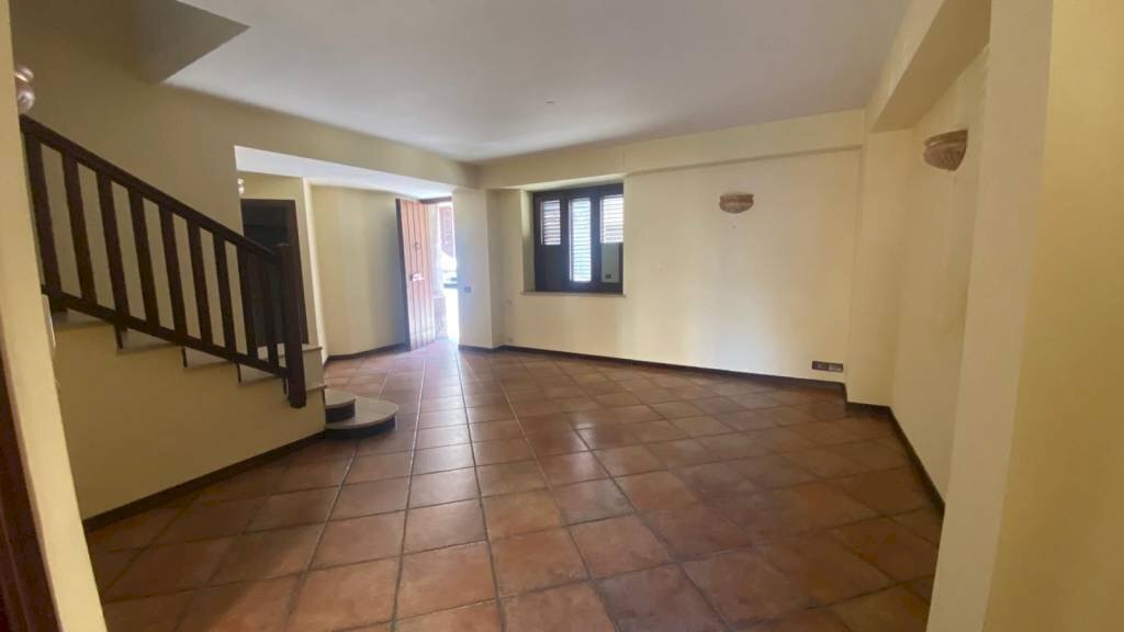 Interno palazzo - Appartamento via Rosolino Pilo, Carini - foto 2